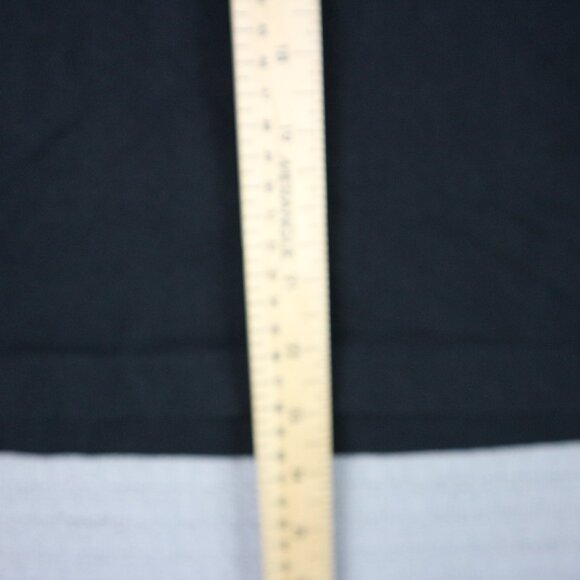 Uniqlo x Kaws Graphic Tee Mens Medium - Picture 5 of 7